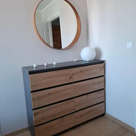 Seaside Harmony Family Apartment